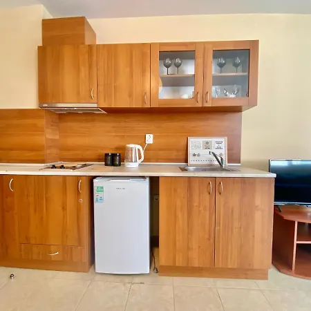 Karolina Hotel - Private Apartment - Sunny Beach Apartmán Sluneční pobřeží