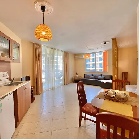 Karolina Hotel - Private Apartment - Sunny Beach Sluneční pobřeží
